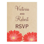 Postal delicada de RSVP de las margaritas, roja
