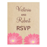 Postal delicada de RSVP de las margaritas, rosada