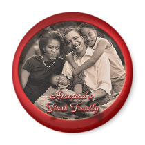 PRESIDENT OBAMA & FIRST FAMILY MAGNET