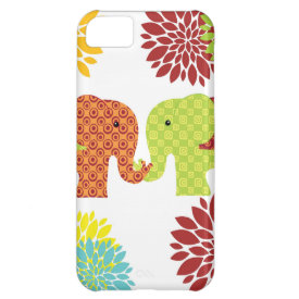 Pretty Elephants in Love Holding Trunks Flowers iPhone 5C Covers