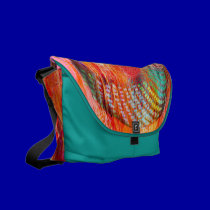 Pretty girls '  bag messenger bags