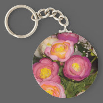 Pretty plastic flowers of unknown type & breed keychains