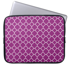 Pretty Purple Quatrefoil Pattern Laptop Computer Sleeves
