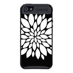 Pretty White Flower Petals Art on Black iPhone 5 Cover