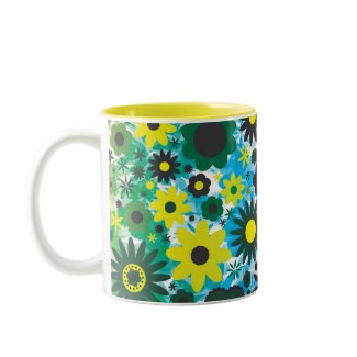 Psychedelic 60s Red Green Flowers Pattern mug