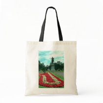 Public gardens, Boston, Massachusetts flowe Tote Bags
