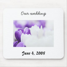 Purple and White flower background Mousepad
