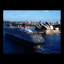 QE2 in Sydney Australia Poster posters