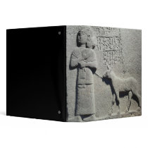 Queen Tuwarissa, wife of King Araras Binders