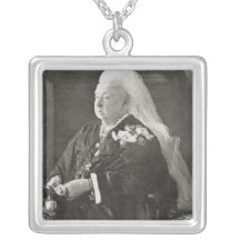 Queen Victoria  c.1899 Jewelry