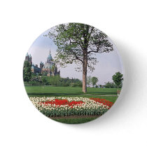 Red Canadian flag with tulips, Major's Hill Park, Buttons