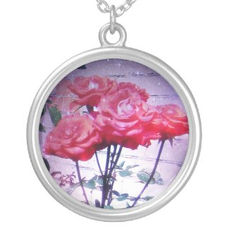 Red Roses Fantasy Night Necklace necklace
