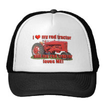 red_tractor_love hat
