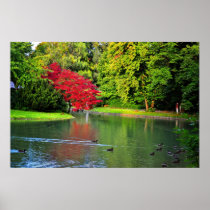 Red tree print