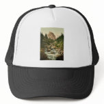 Reichenbach, with well and Wetterhorn, Bernese Obe Hats