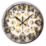 Reloj del zodiaco de la resplandor del oro y de la