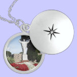 Resurrection of Jesus Statue Necklace necklaces