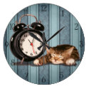 Retro alarm clock and kitty