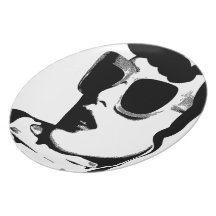 Retro Vamp Dinner Plate