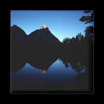 Rflected Grandeur magnets