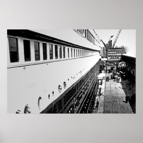 RMS Titanic: Passengers Embark print