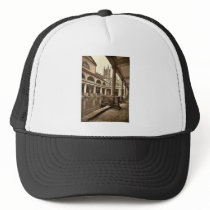 Roman Baths and Abbey, III, Bath, England classic Mesh Hats