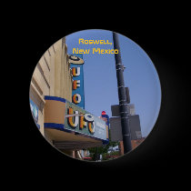 Roswell UFO Museum (w/words) button buttons