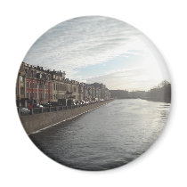 Round Magnet