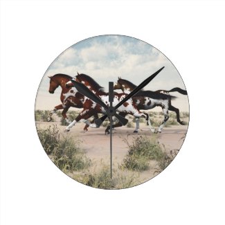 Run Like the Wind - Galloping Paint Horses Clock