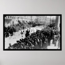 Runners in the Brooklyn Marathon 1909 Print