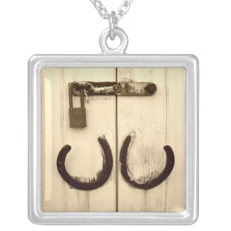 Rusted Horseshoes Necklace necklace