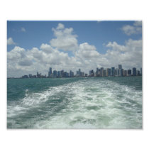 Sailing away from Miami Photo