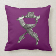 Savonarola chair purple pillow