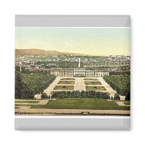 Schoenbrunn Castle (i.e., Sch&ouml;nbrunn), Vienna Magnet