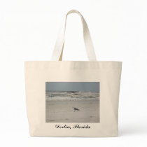 Seagull on the Beach Tote Bags