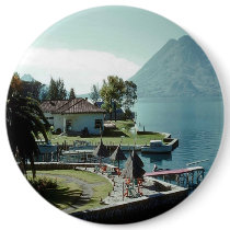 Seaside Hide a way, on a button
