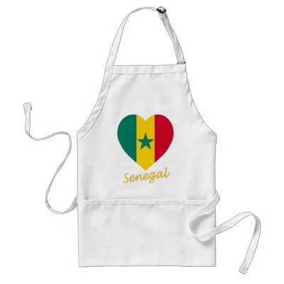 senegal_flag_heart_apron-p154147431115912992q6wc_400.jpg