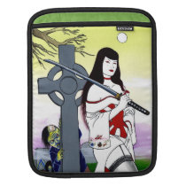 She Walks by Moonlight rickshaw sleeves