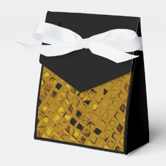 Shiny Metallic Yellow Gold Diamond