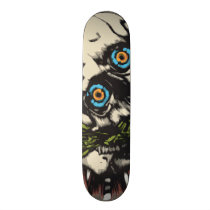 Shows off with banknotes in the jaw skateboards