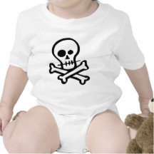 Simple B&W Skull & Crossbones Tshirt