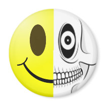 Smiley Skull Magnet