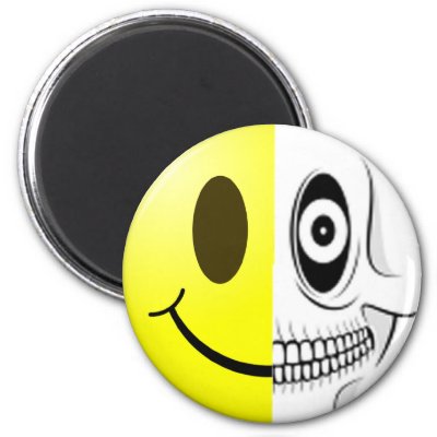 Smiley Skull Magnet
