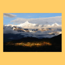 Sunrise at Meili snow mountain in Shangri La, Yunnan, China