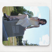 Snow whites Grave mousepads