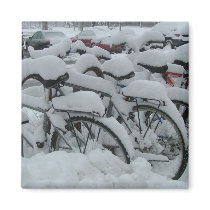 Snowed bikes magnet