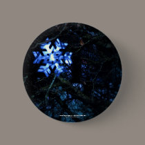 snowflake in blue buttons