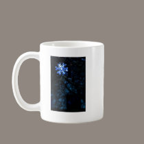 snowflake in blue mugs