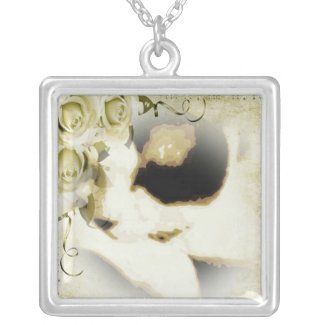 Snowshoe golden roses kitty square pendant necklace