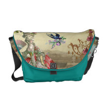 Souvenirs de Versailles (print outside) Messenger Bags